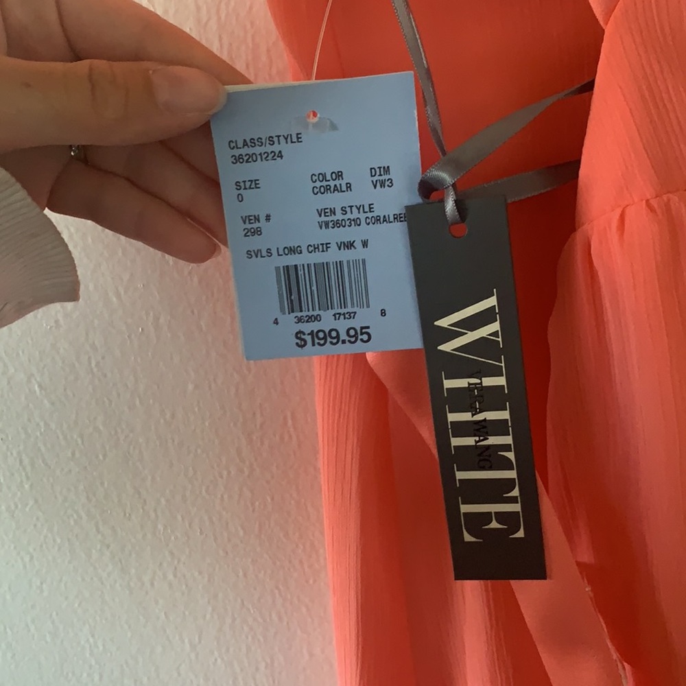 Vera Wang Unaltered Bridesmaid Dress - Picture 6 of 7